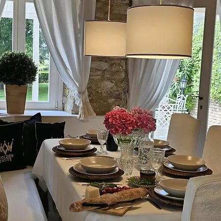 The Romantic Dependance In Luxury Tatil Evi Torri Del Benaco